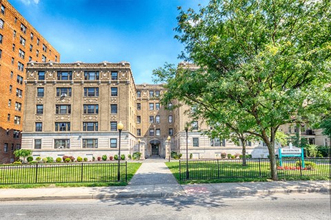 120 South Harrison Street 1-4 Beds Apartment for Rent - Photo Gallery 22